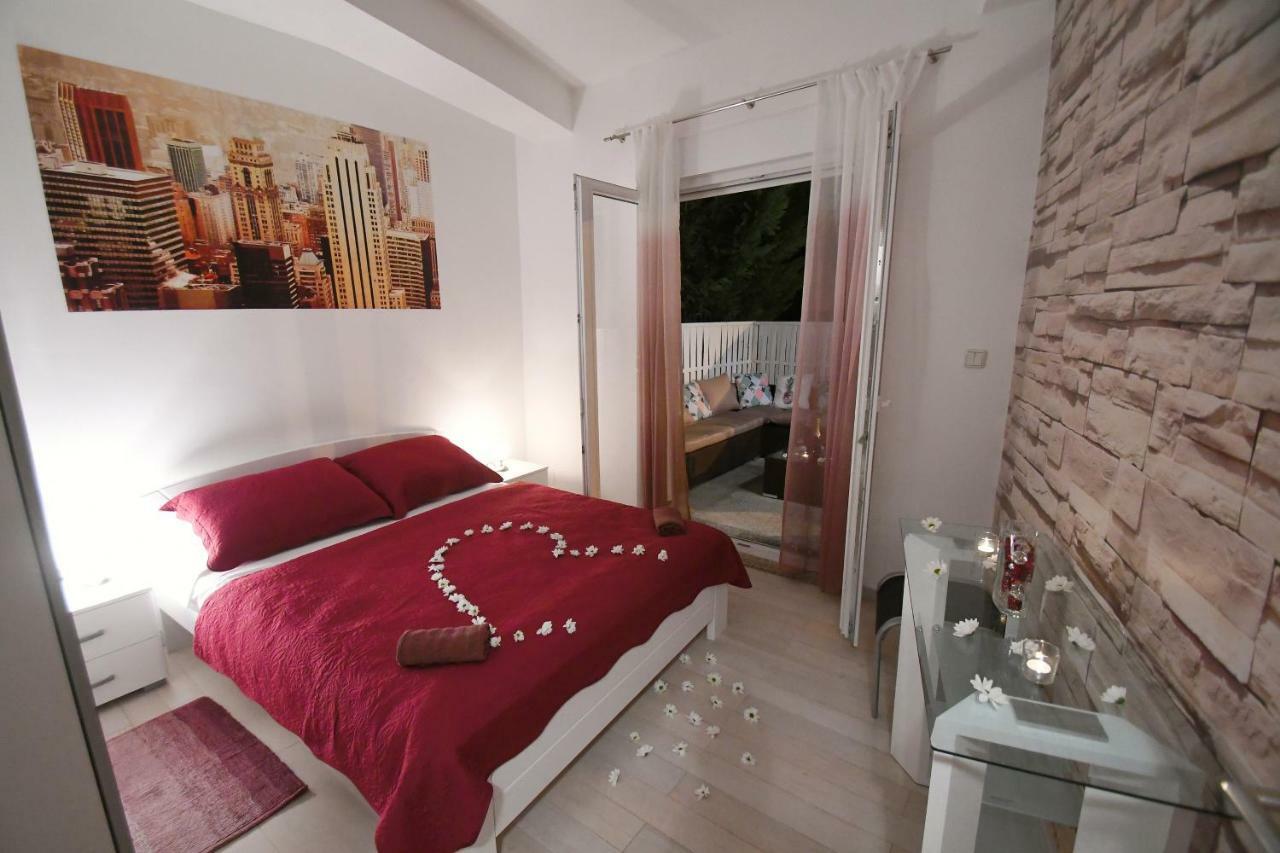 Apartment Libra With Sea View Opatija Eksteriør billede