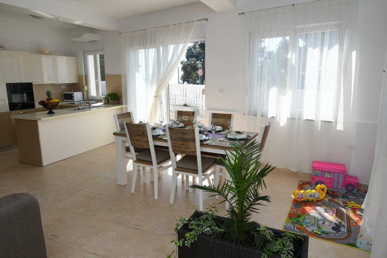 Apartment Libra With Sea View Opatija Eksteriør billede